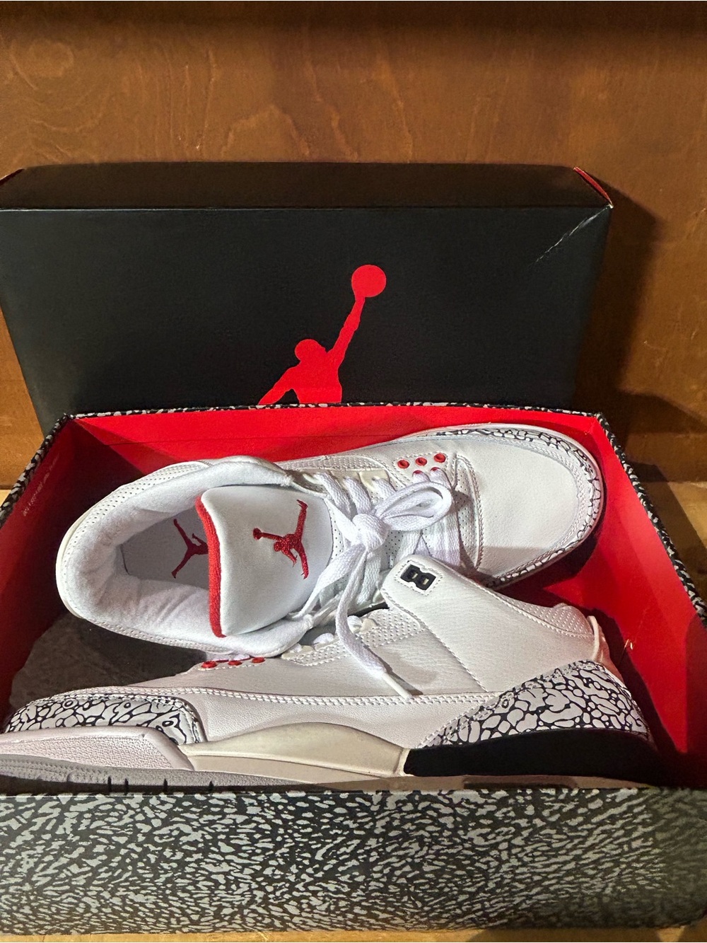 Jordan 🇯🇴 3 retro cement size 12 great quality brand new